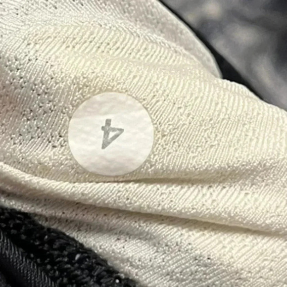 Lululemon reversible  jacket - Picture 2 of 2